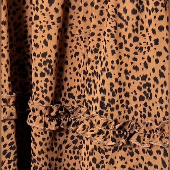 EUC Leopard Print Frill Trim Plunge Open Back Flounce Sleeve Dress Size XS - Picture 9 of 14
